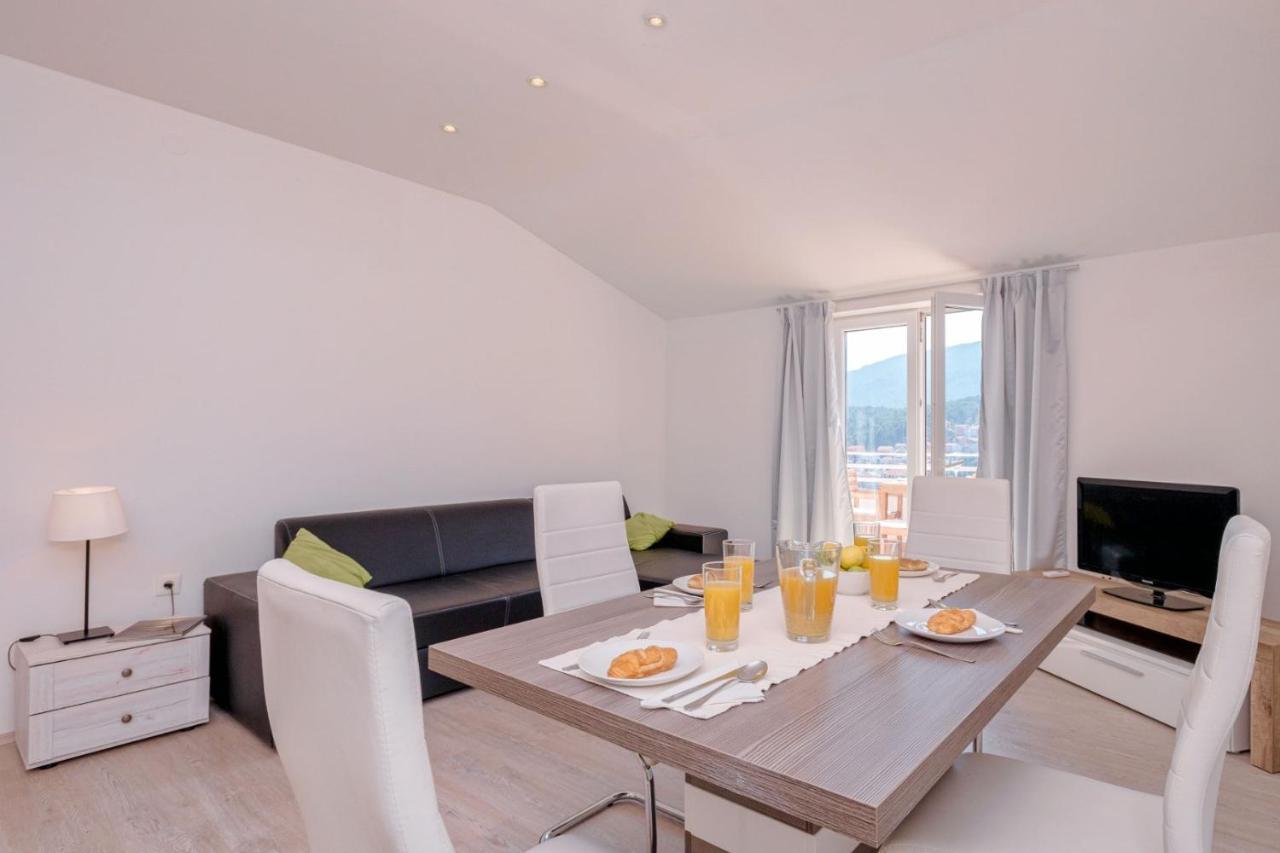 Casa Di Giorgio Apartman Jelsa  Kültér fotó