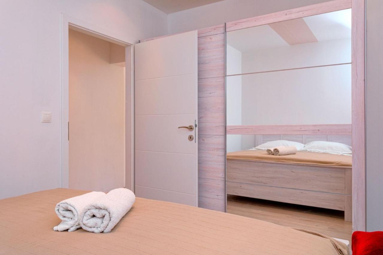 Casa Di Giorgio Apartman Jelsa  Kültér fotó