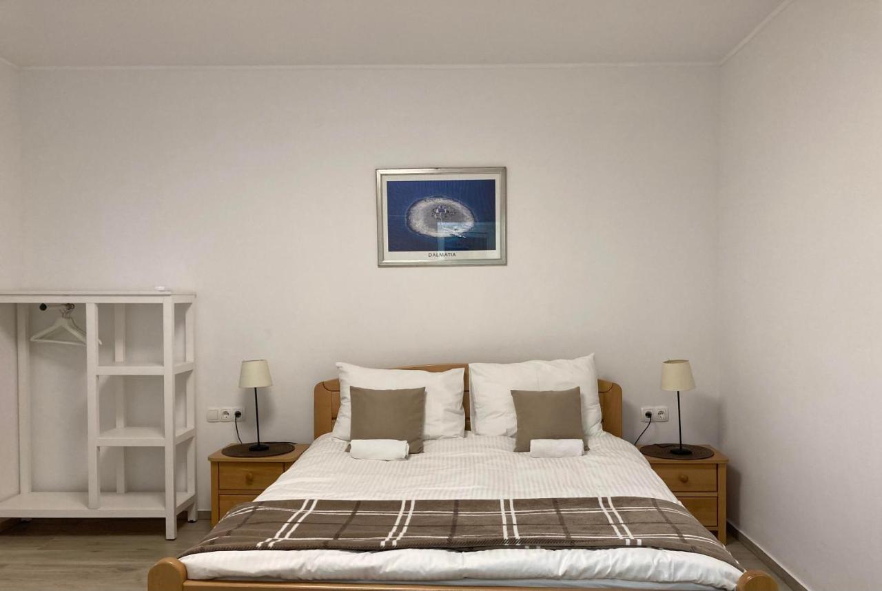 Casa Di Giorgio Apartman Jelsa  Kültér fotó